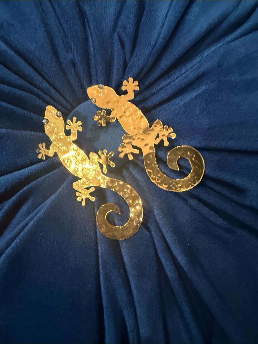 Statement Gold Gecko Drop Earrings - Picture 3 of 3